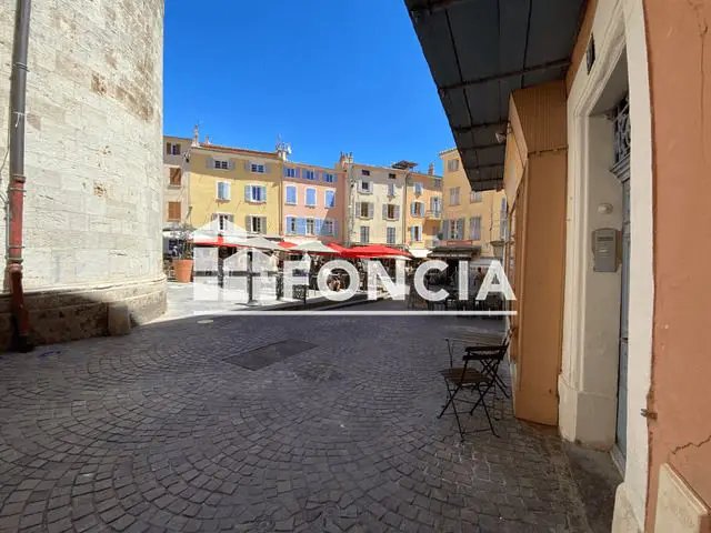 Appartement à louer, 30m², Hyères
