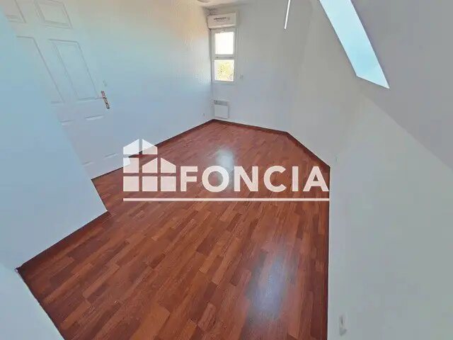 Appartement à louer, 118m², Groslay