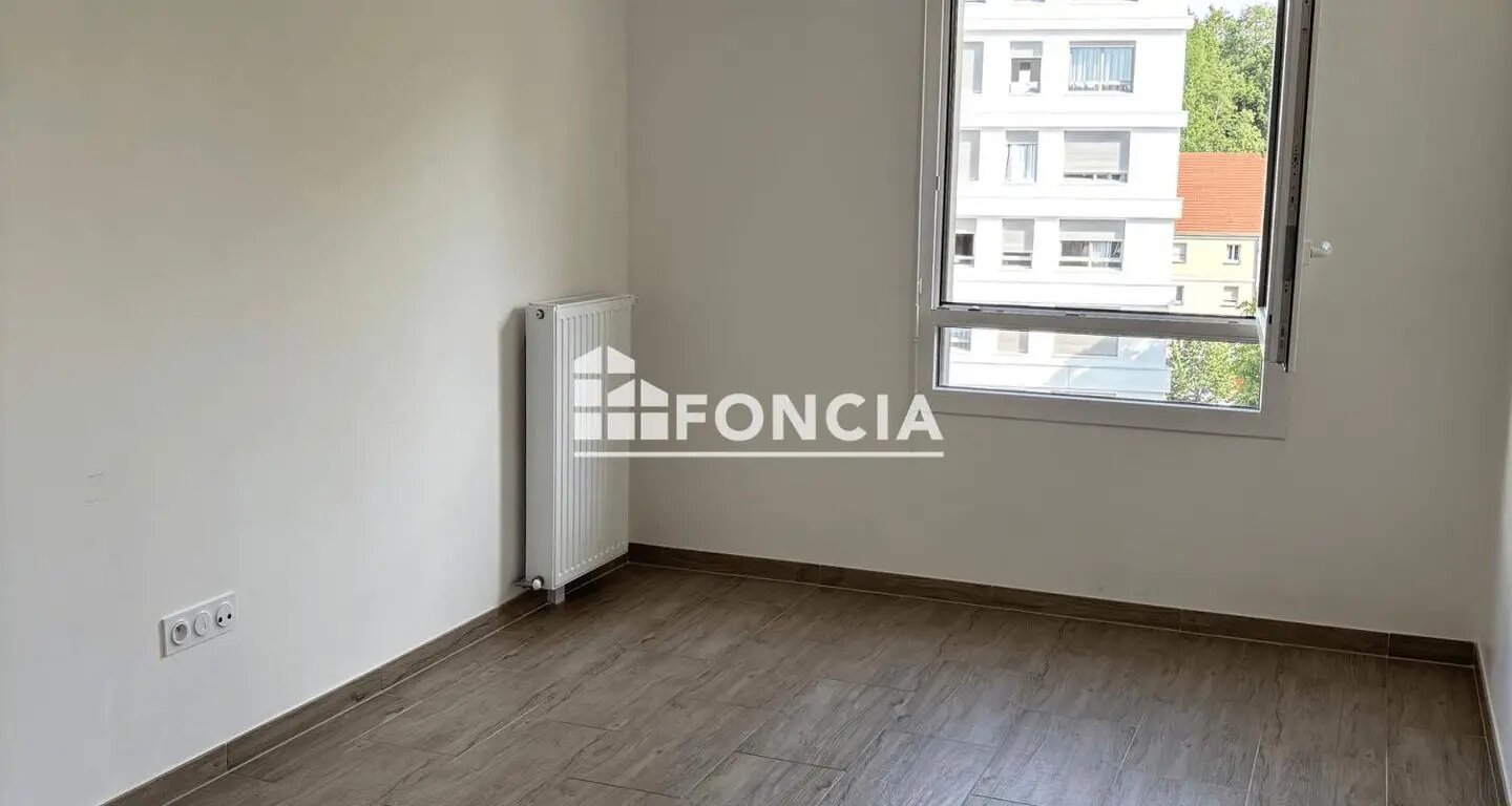 Appartement à louer, 84m², Avon