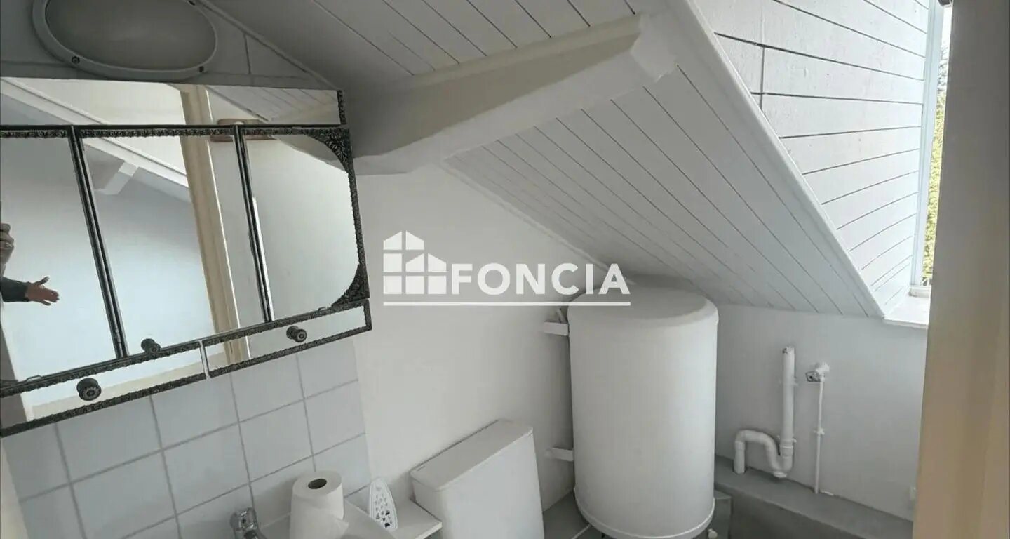 Appartement à louer, 17m², Etréchy