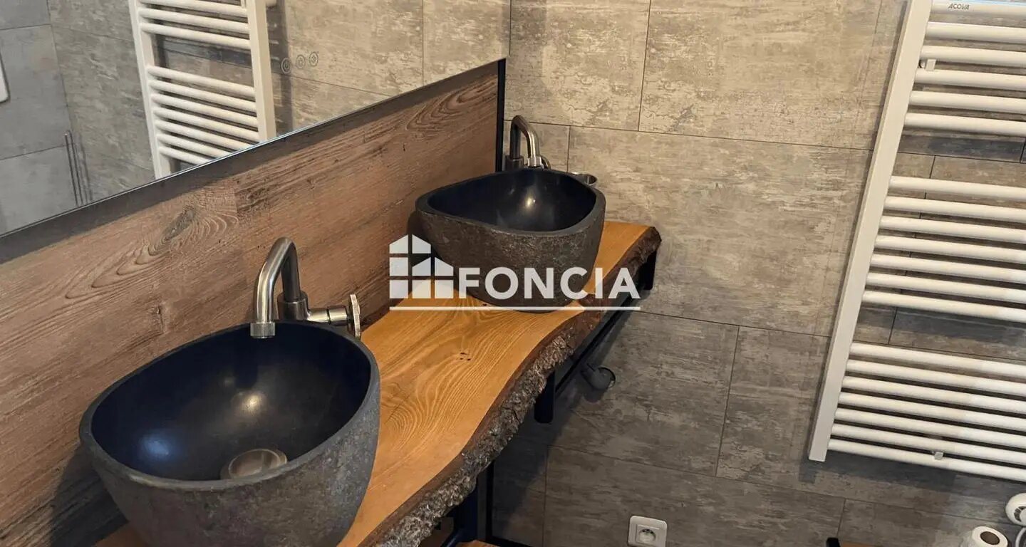 Appartement à louer, 26m², Saint-Chéron
