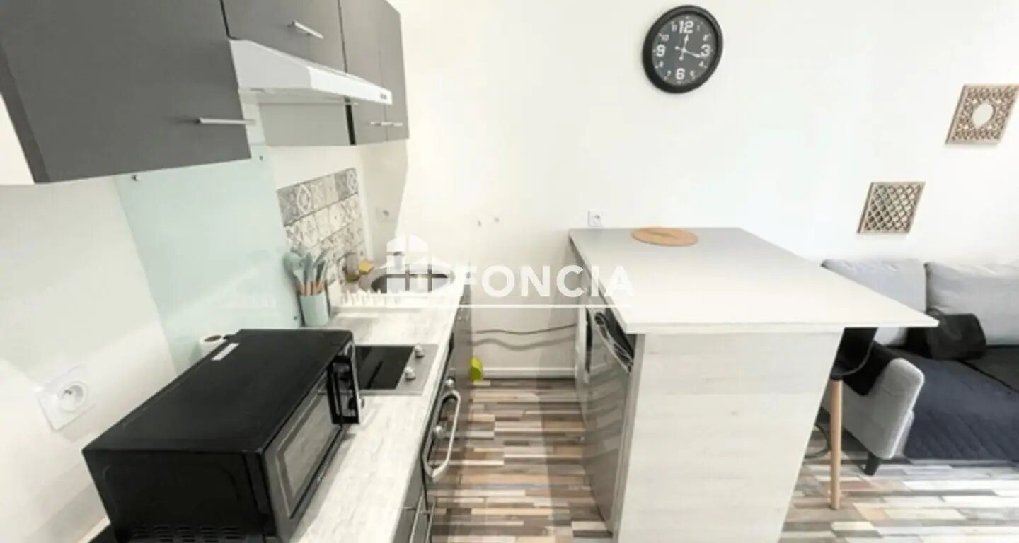 Appartement à louer, 19m², Saint-Etienne