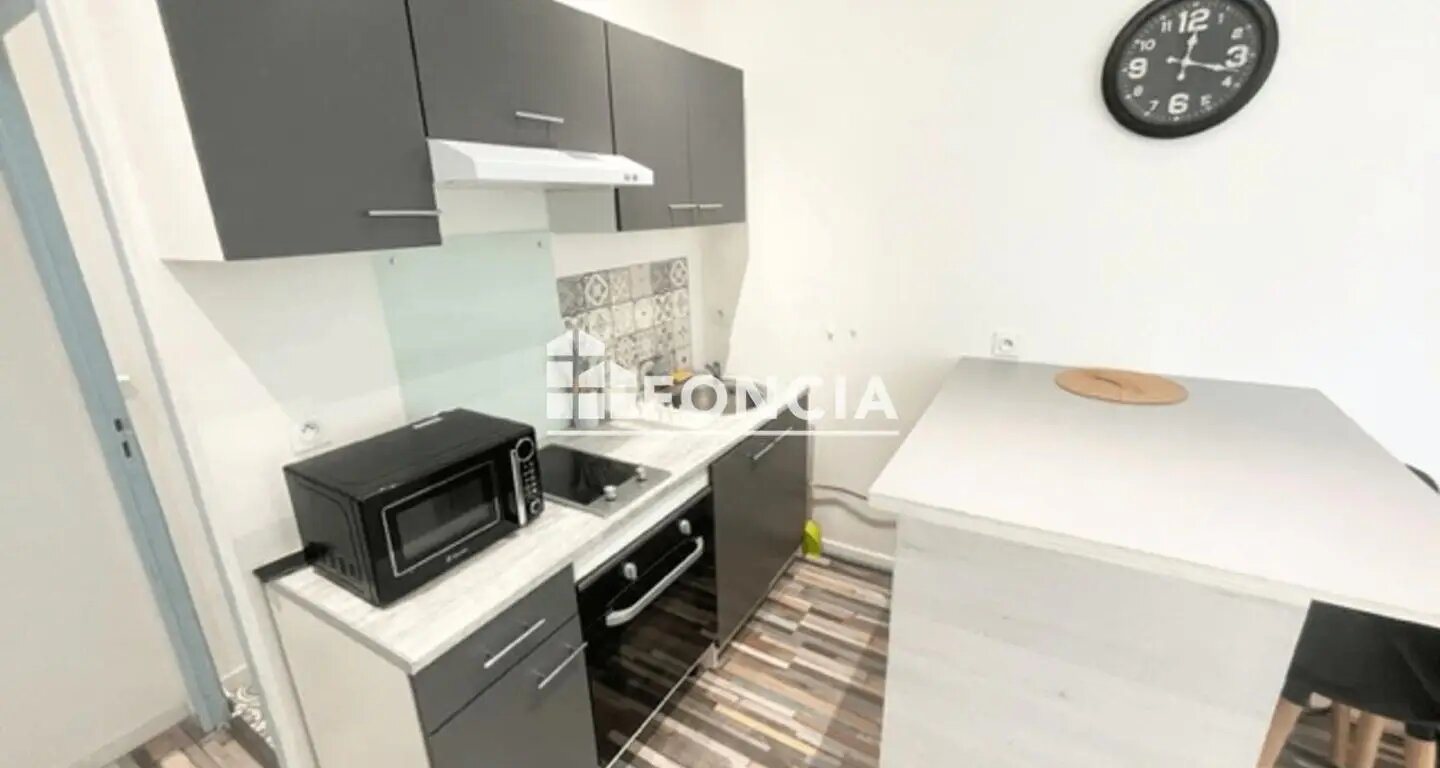 Appartement à louer, 19m², Saint-Etienne