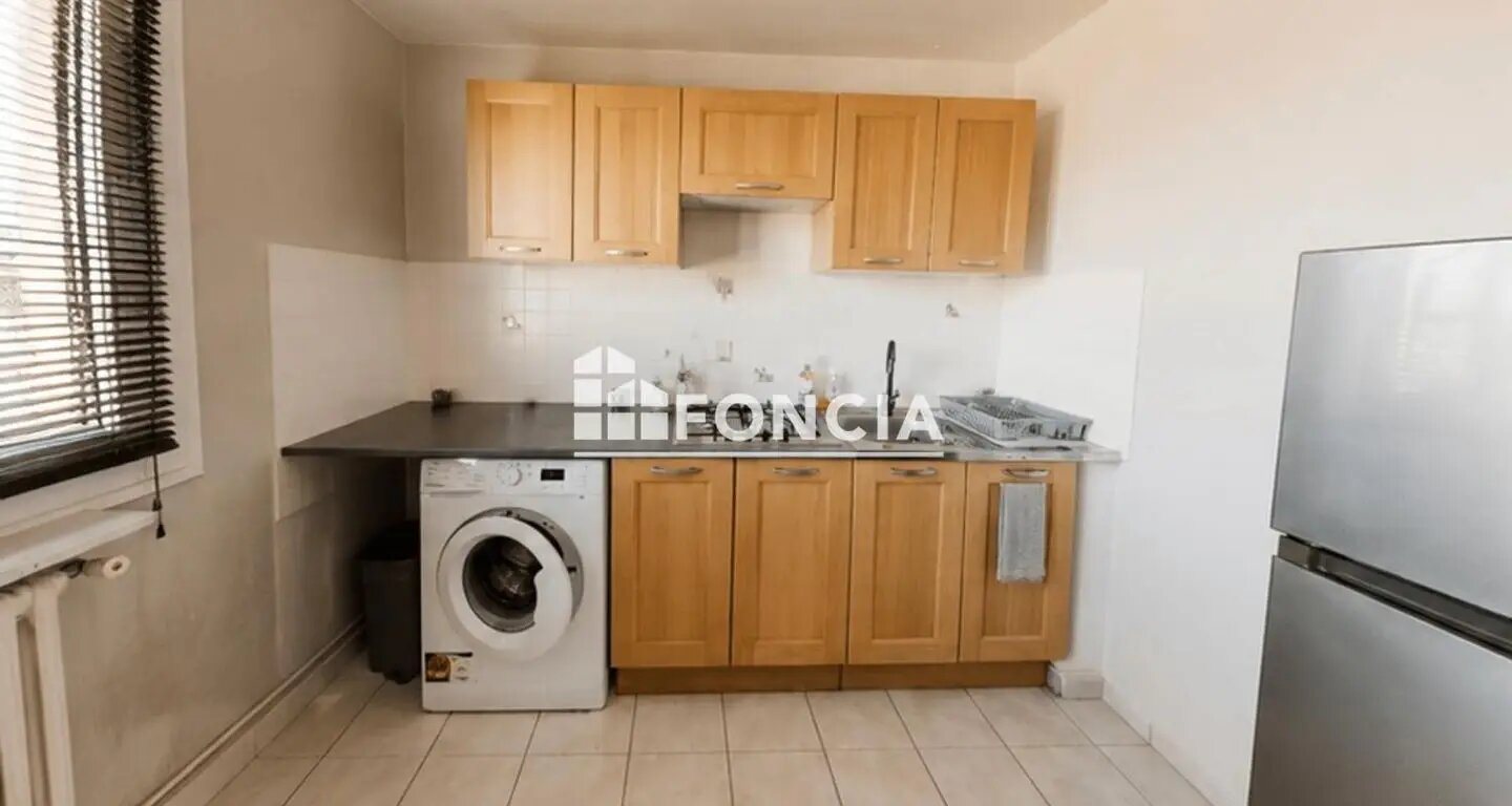 Appartement à louer, 46m², Saint-Étienne
