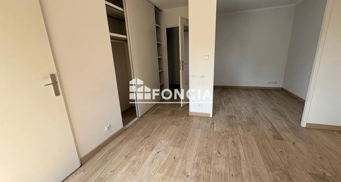 Appartement à louer, 32m², Pontault-Combault