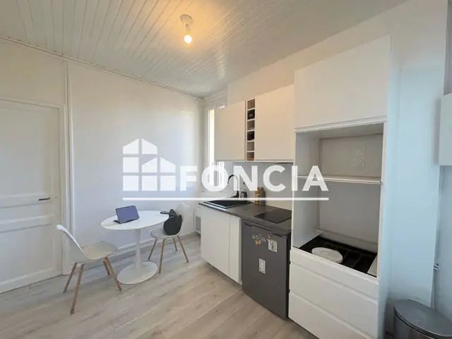 Appartement à louer, 25m², Toulon