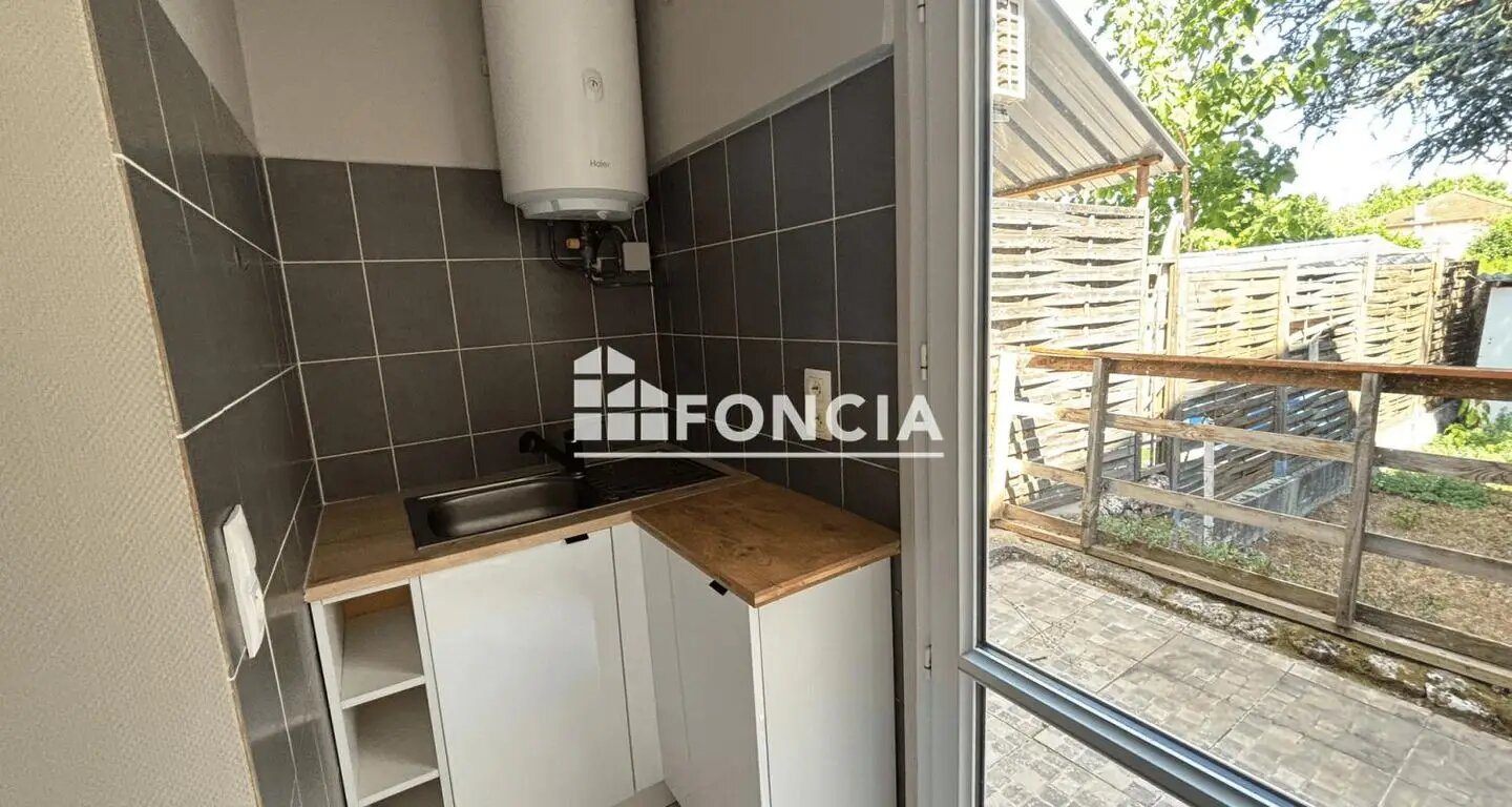 Appartement à louer, 16m², Guilherand-Granges