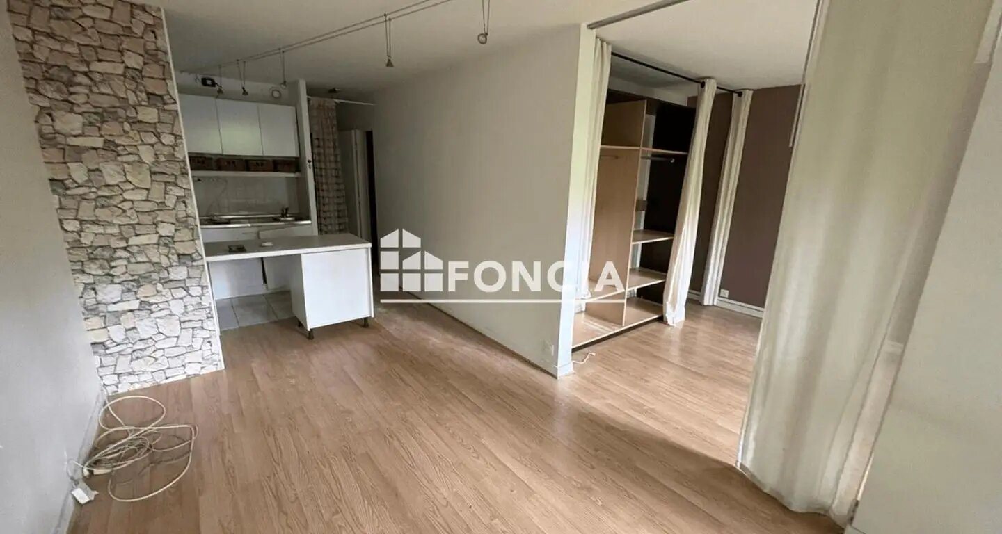 Appartement à louer, 32m², Grigny