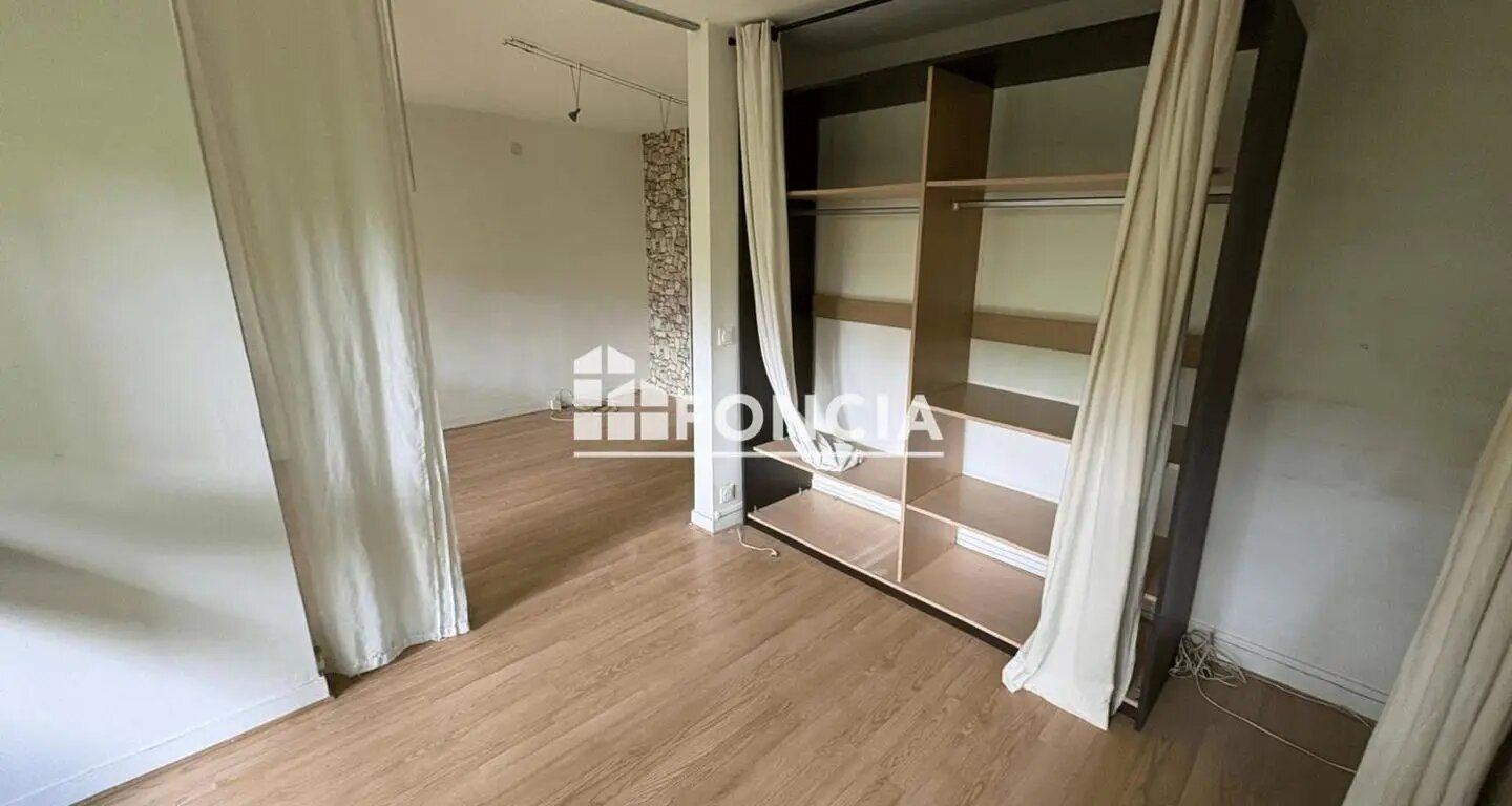 Appartement à louer, 32m², Grigny