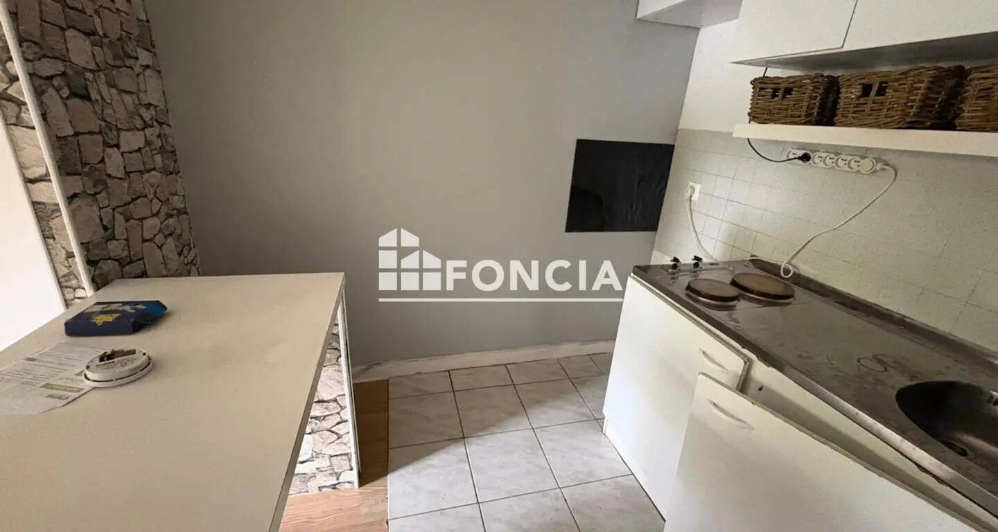 Appartement à louer, 32m², Grigny