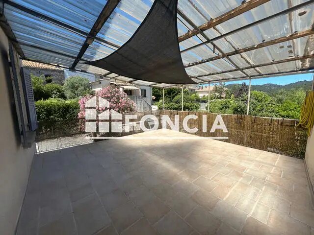 Appartement à louer, 75m², Volx