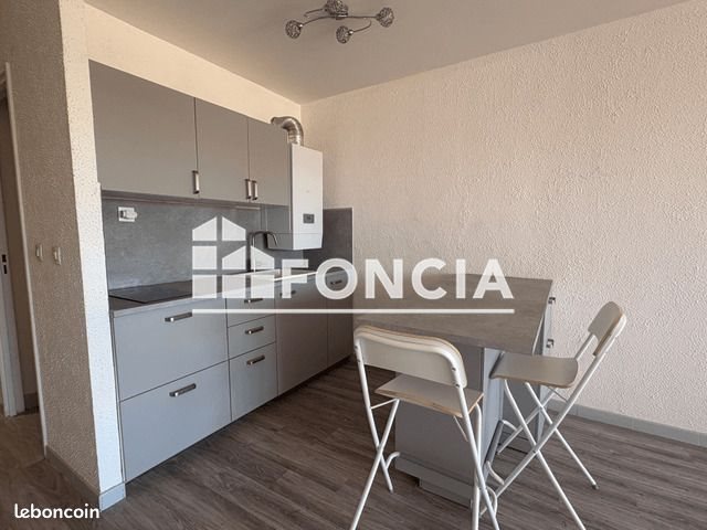 Appartement à louer, 38m², Nîmes