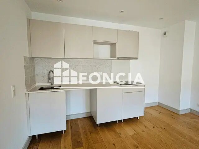 Appartement à louer, 58m², Toulon
