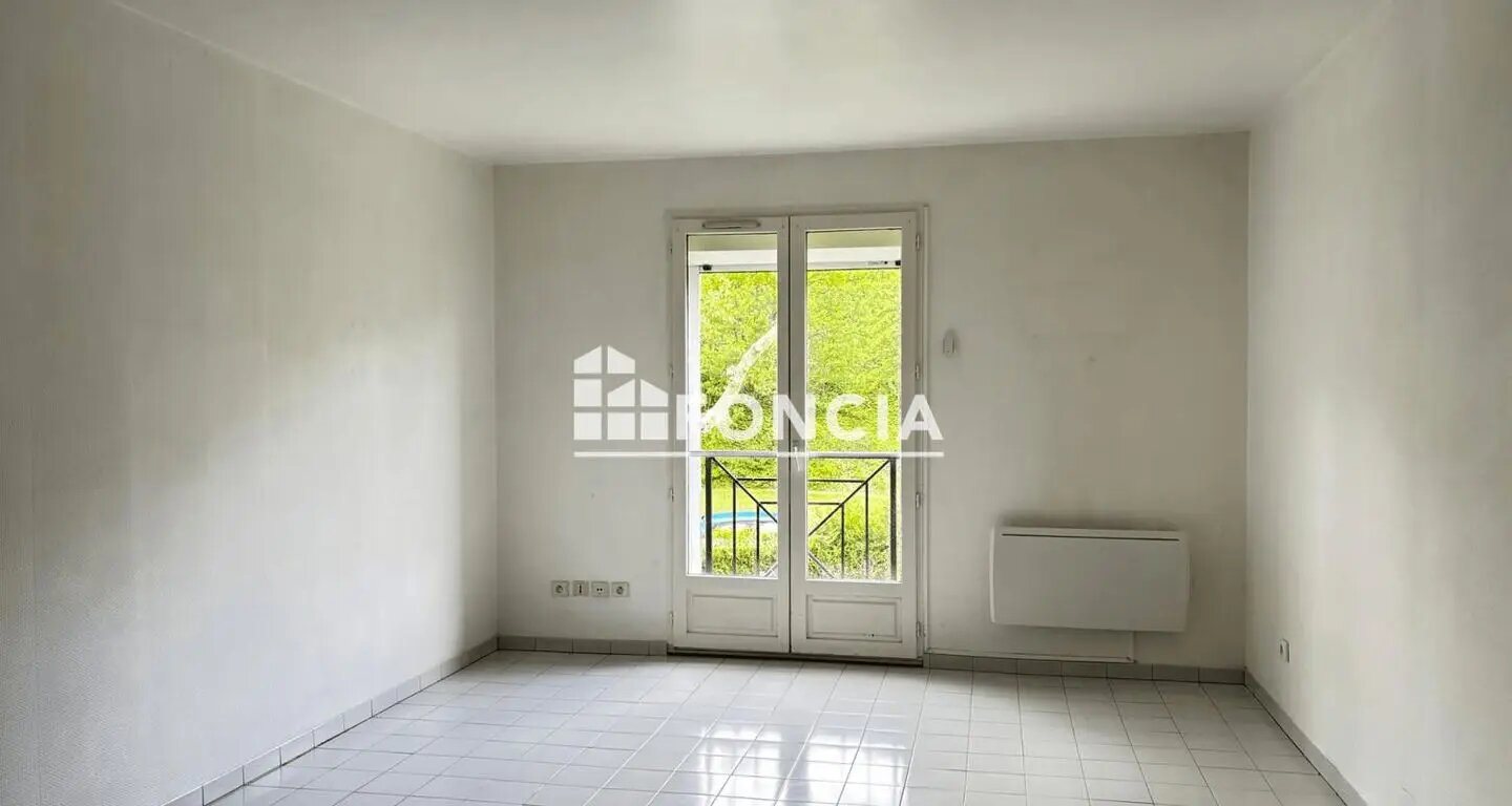 Appartement à louer, 31m², Etréchy