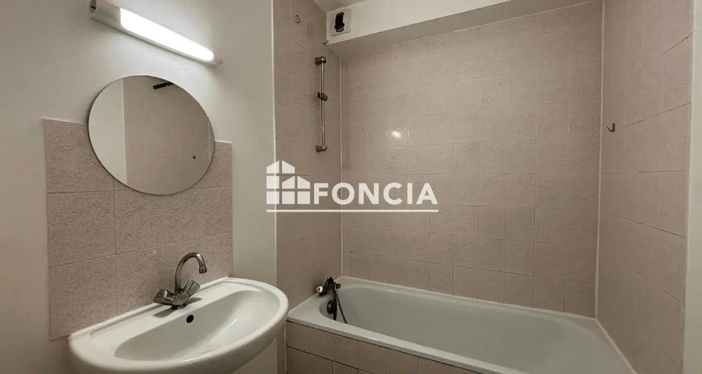 Appartement à louer, 31m², Etréchy