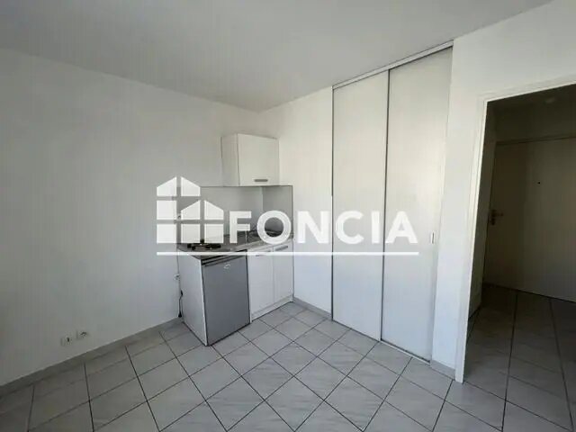 Appartement à louer, 20m², Nîmes