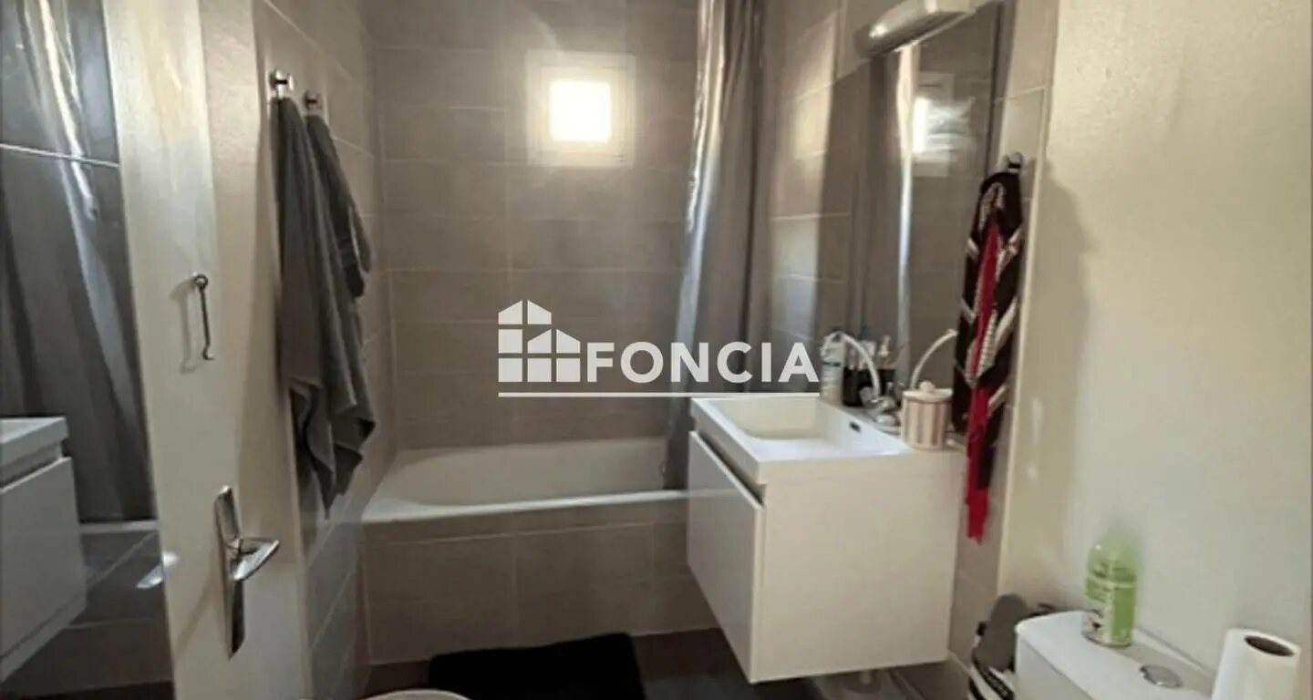 Appartement à louer, 46m², Valence