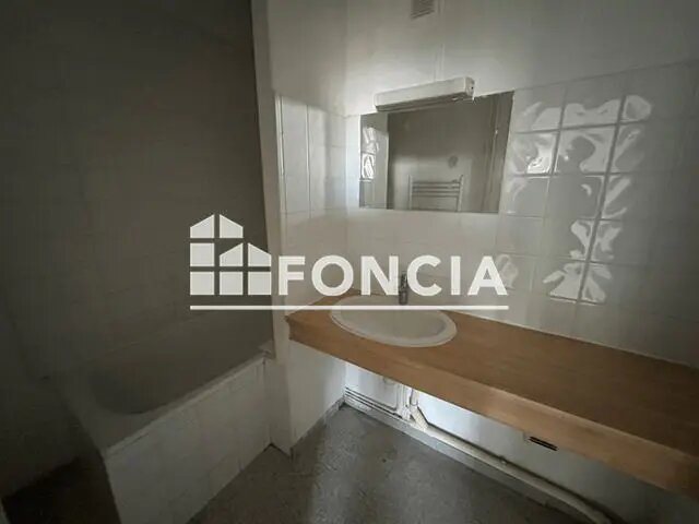 Appartement à louer, 72m², Nîmes