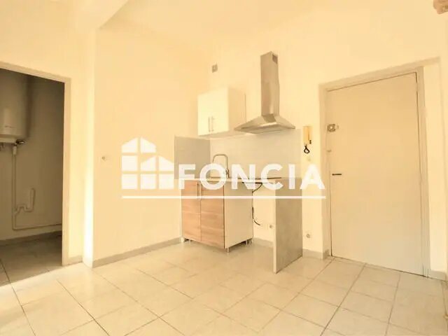 Appartement à louer, 30m², Nîmes