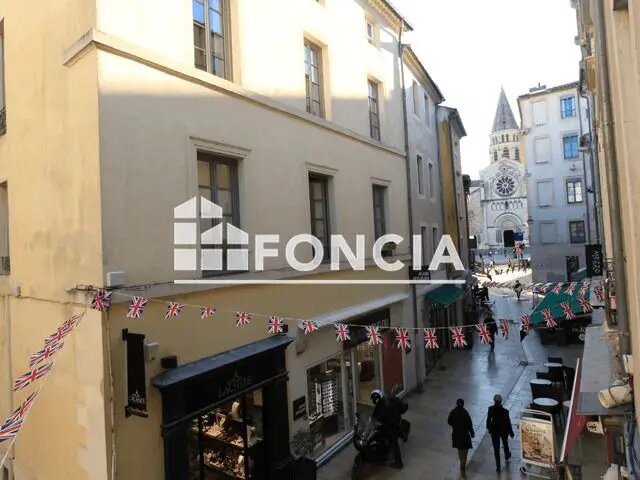 Appartement à louer, 30m², Nîmes