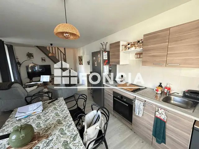Appartement à louer, 72m², Faulx