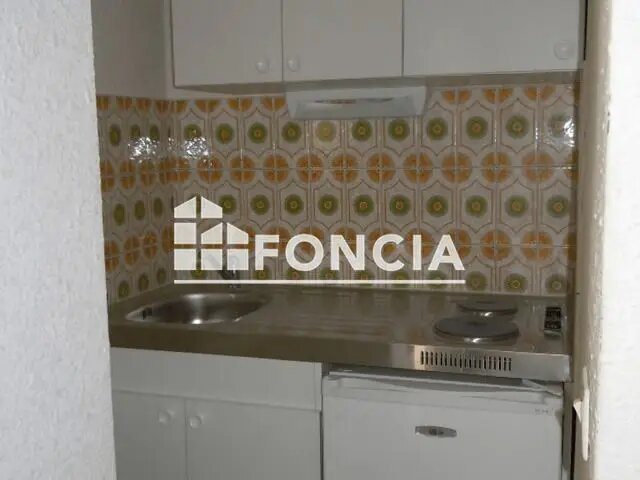 Appartement à louer, 18m², Nîmes