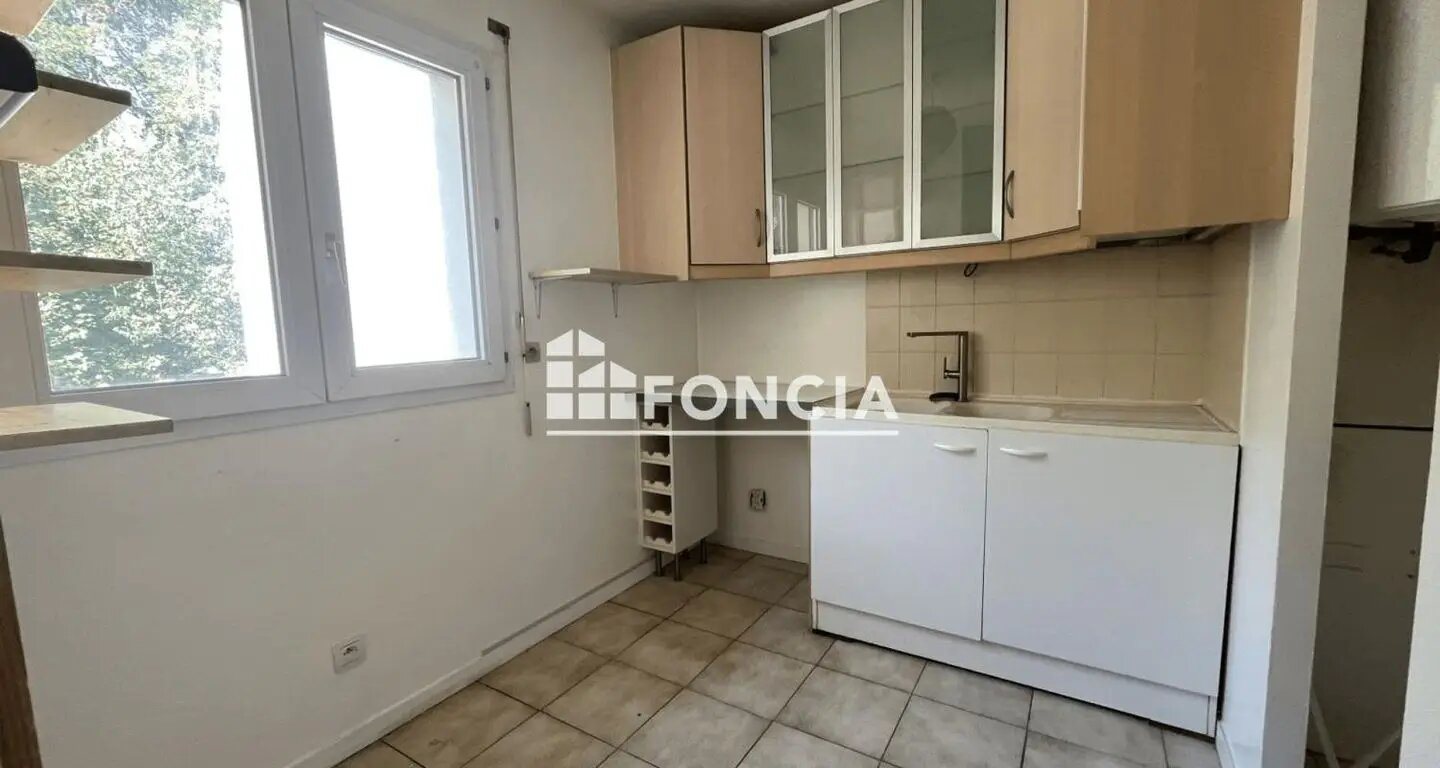 Appartement à louer, 47m², Pontault-Combault