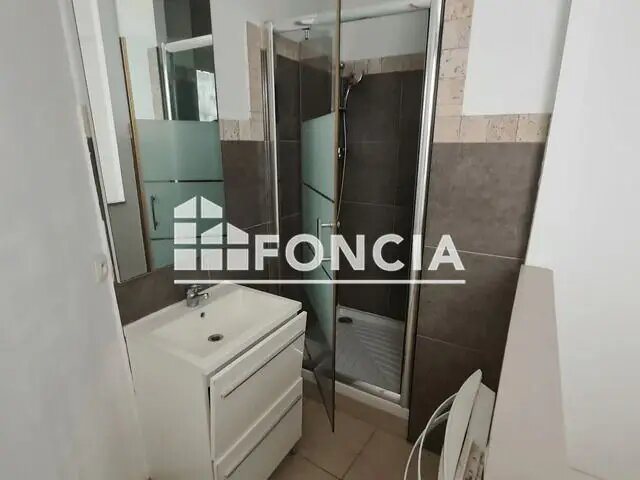Appartement à louer, 30m², Nîmes