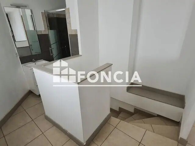 Appartement à louer, 30m², Nîmes
