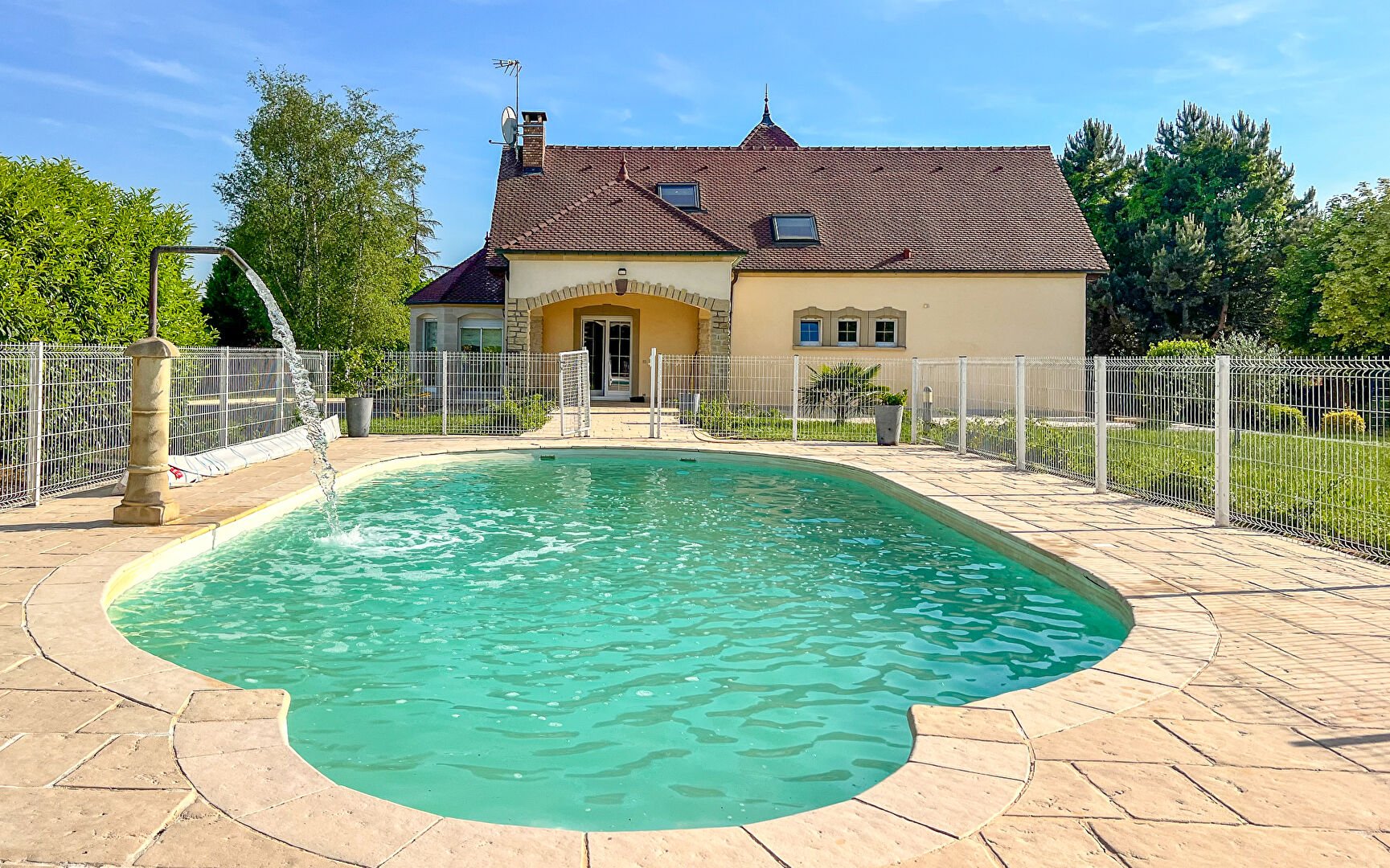 Maison à vendre, 180m², Jussey