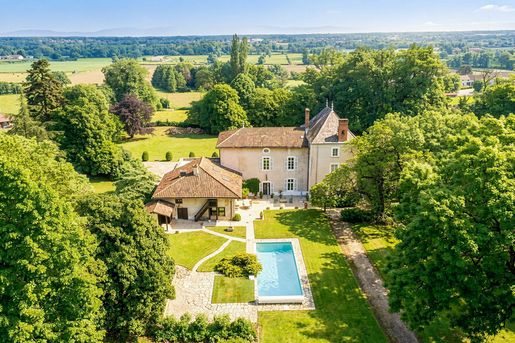 Maison 20 pièces 664 m² · à Bourg-en-Bresse · 664 m² · 990 000 €