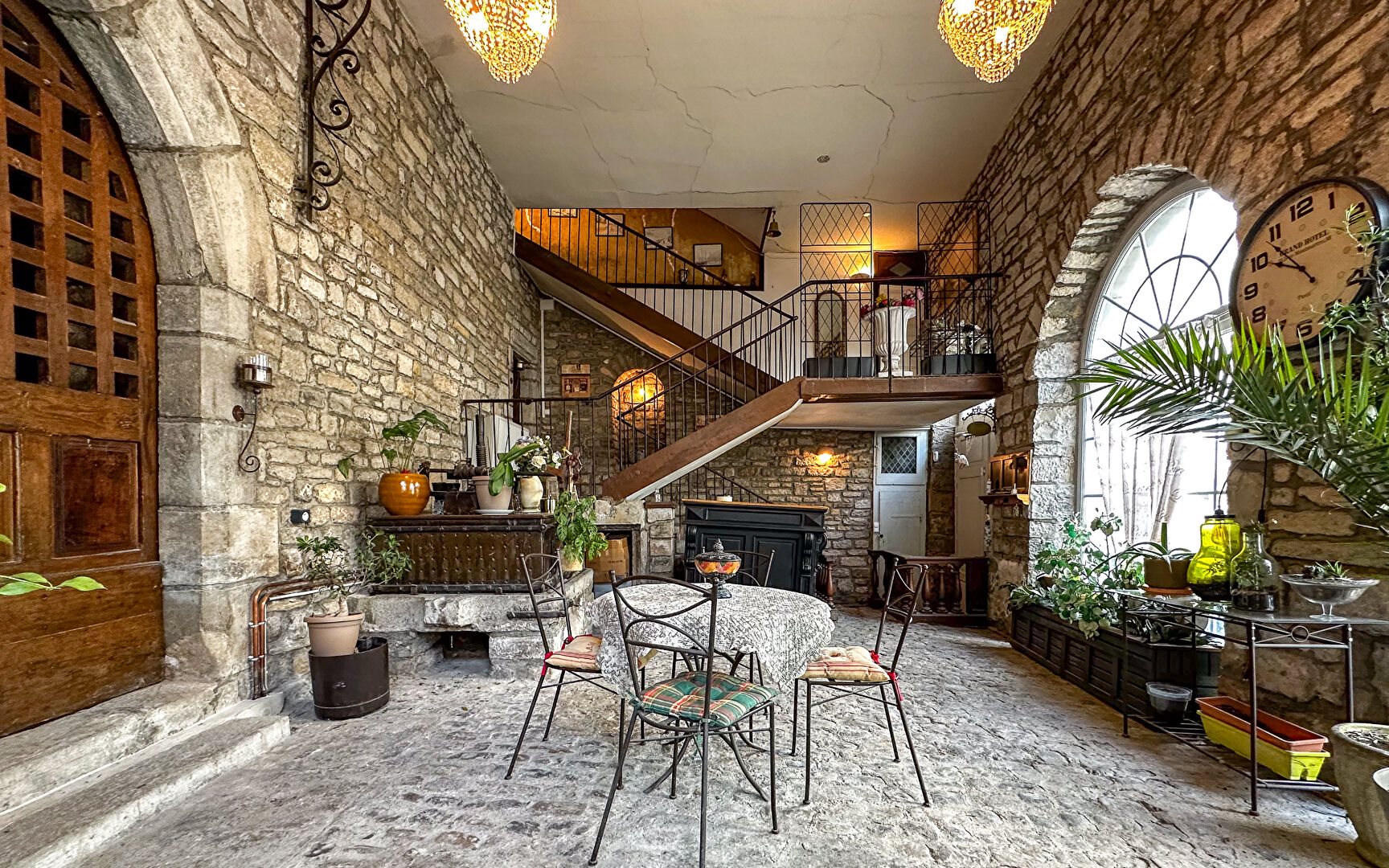 Maison à vendre, 400m², Salins-les-Bains