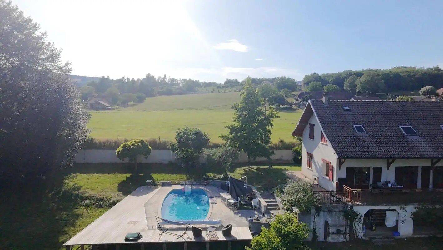 Maison à vendre, 235m², Massignieu-de-Rives