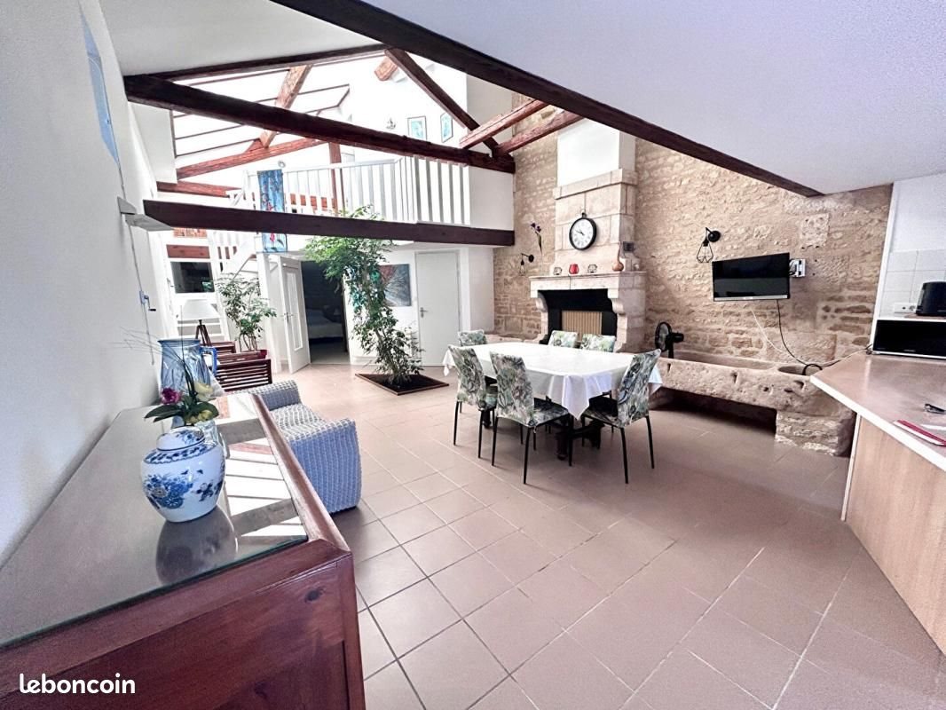 Maison à louer, 96m², Benet