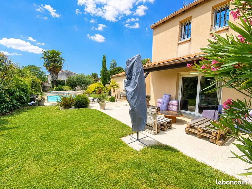 Maison à vendre, 150m², Chauray