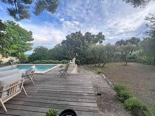 Appartement 6 pièces 139 m² · à Villeneuve-lès-Avignon · 139 m² · 650 000 €