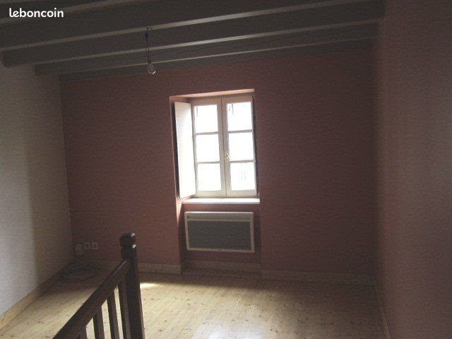 Appartement à louer, 39m², Chambost-Longessaigne