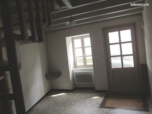 Appartement à louer, 39m², Chambost-Longessaigne