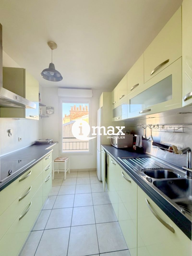 Appartement à louer, 70m², Puteaux