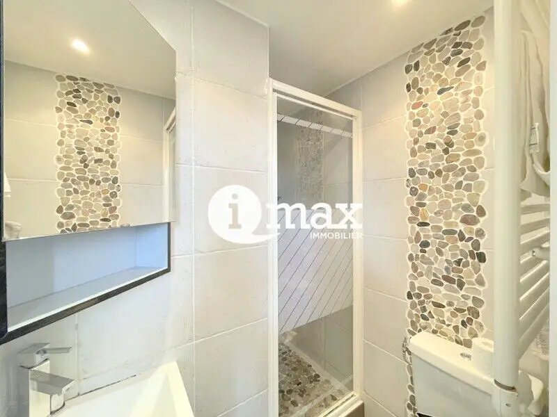 Appartement à louer, 40m², Paris 18ème