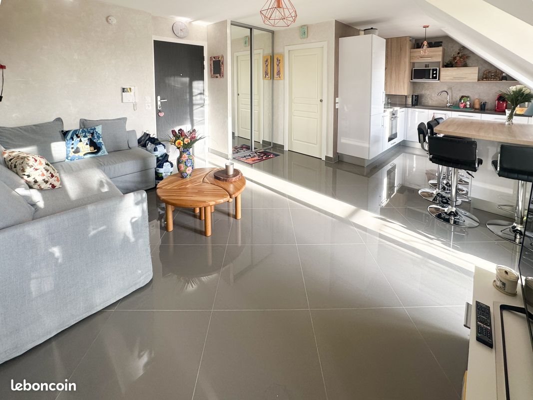 Appartement à louer, 42m², Villecresnes