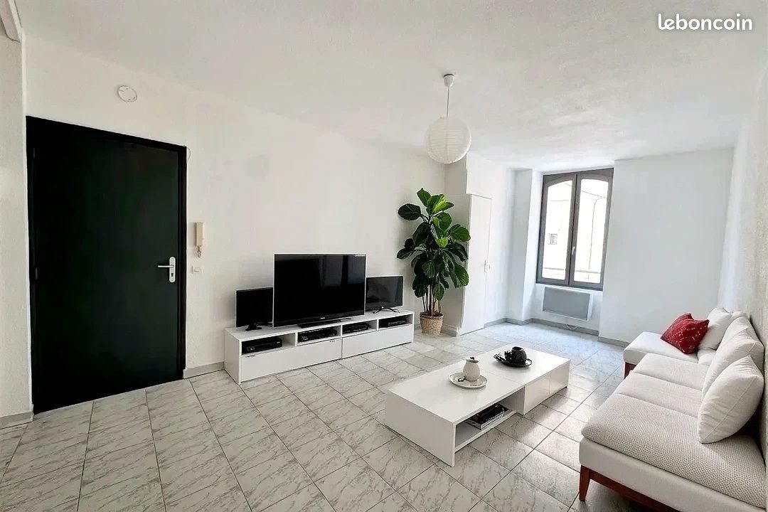 Appartement à louer, 23m², Gignac