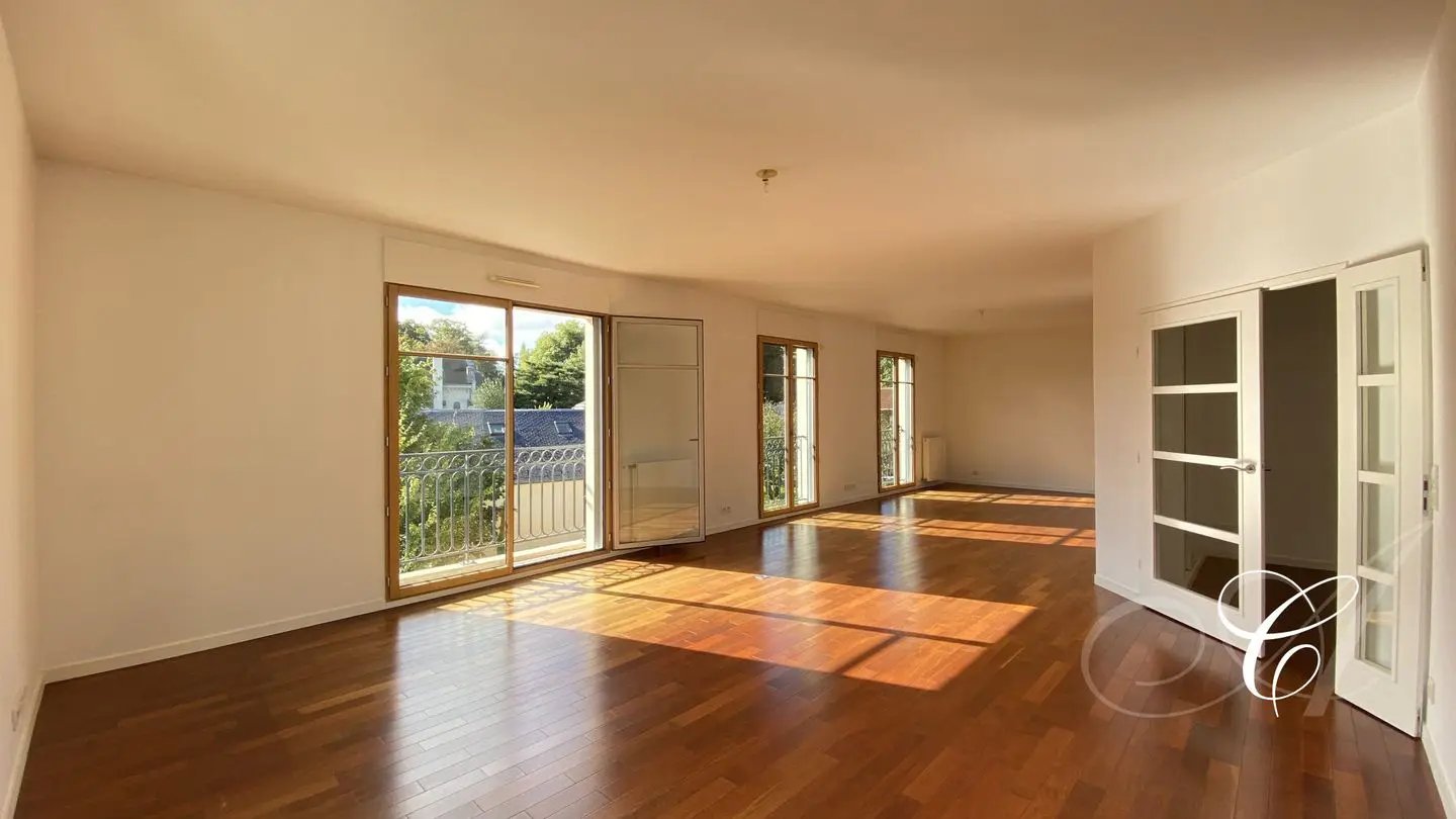 Appartement à louer, 131m², Versailles