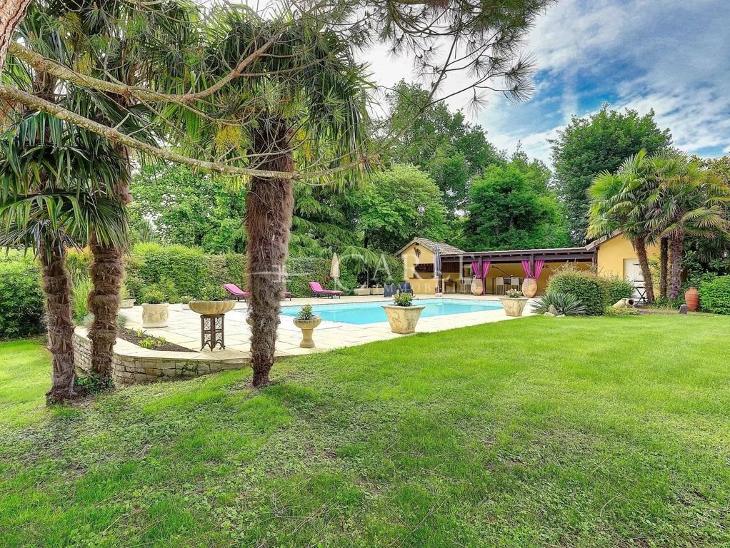 Maison à vendre, 222m², Saint-Laurent-de-Mure