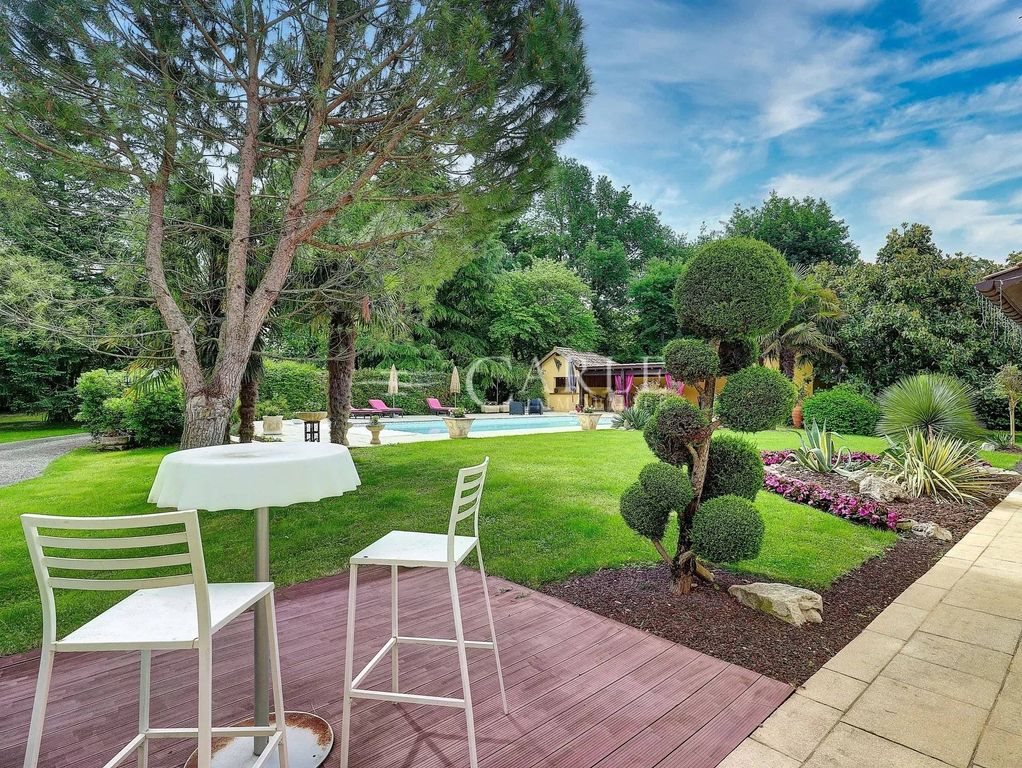 Maison à vendre, 222m², Saint-Laurent-de-Mure