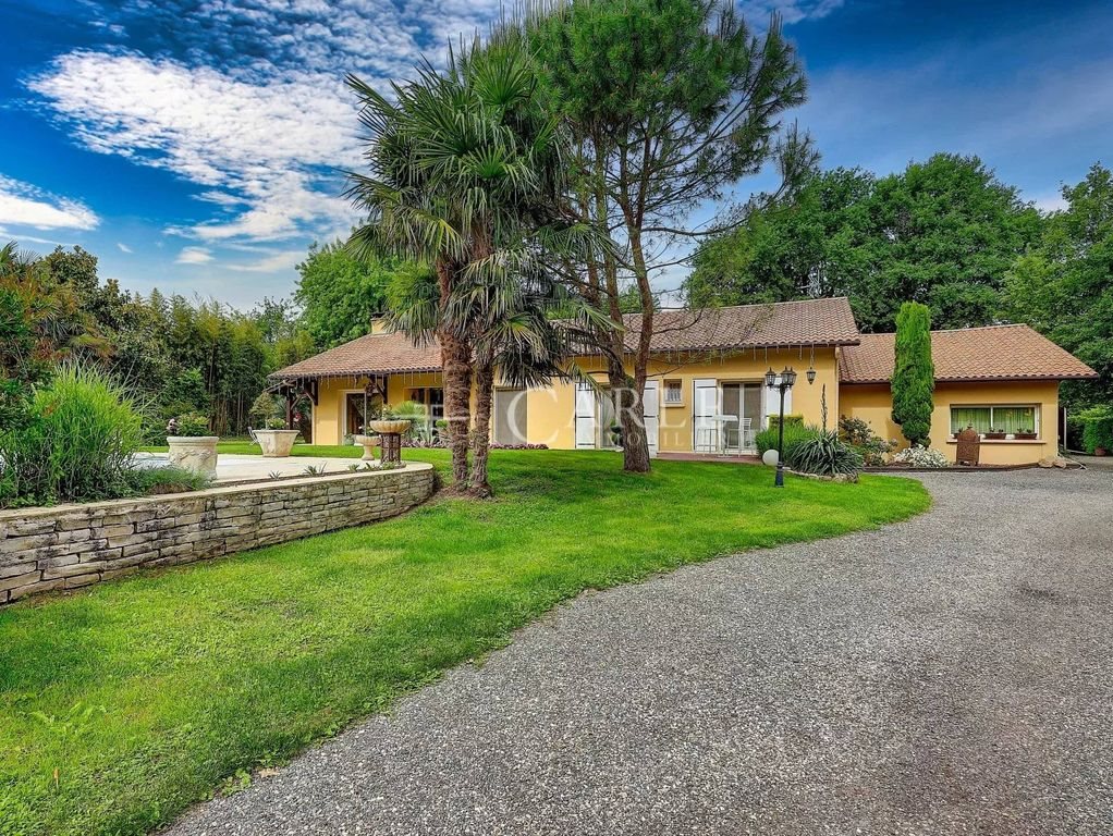 Maison à vendre, 222m², Saint-Laurent-de-Mure