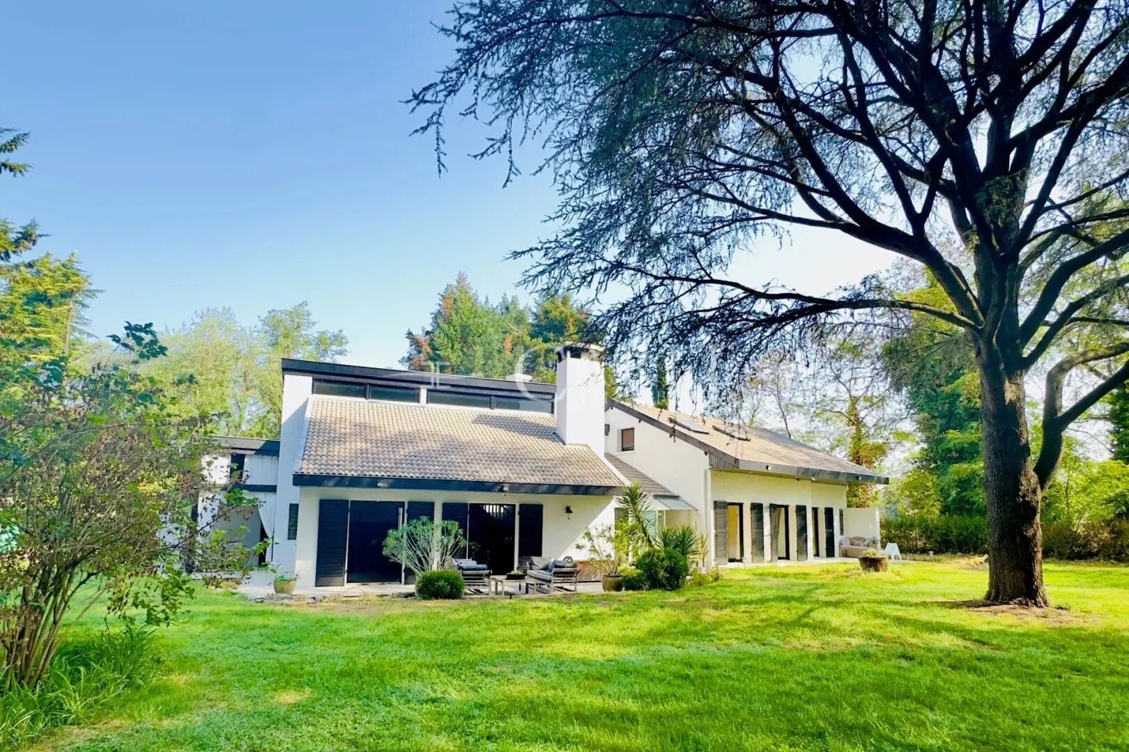 Maison à vendre, 343m², Décines-Charpieu