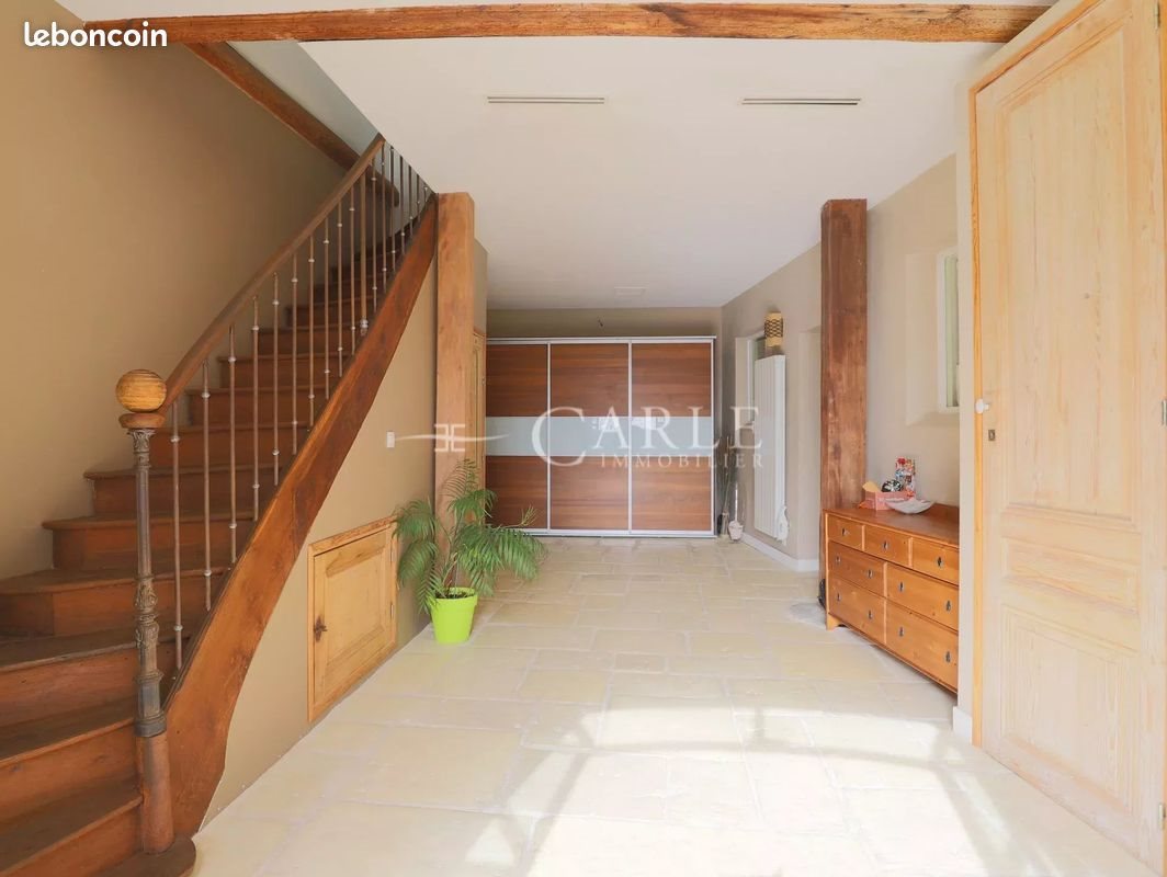Maison à vendre, 376m², Neyron