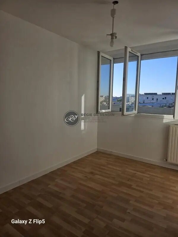Appartement à louer, 68m², Bron