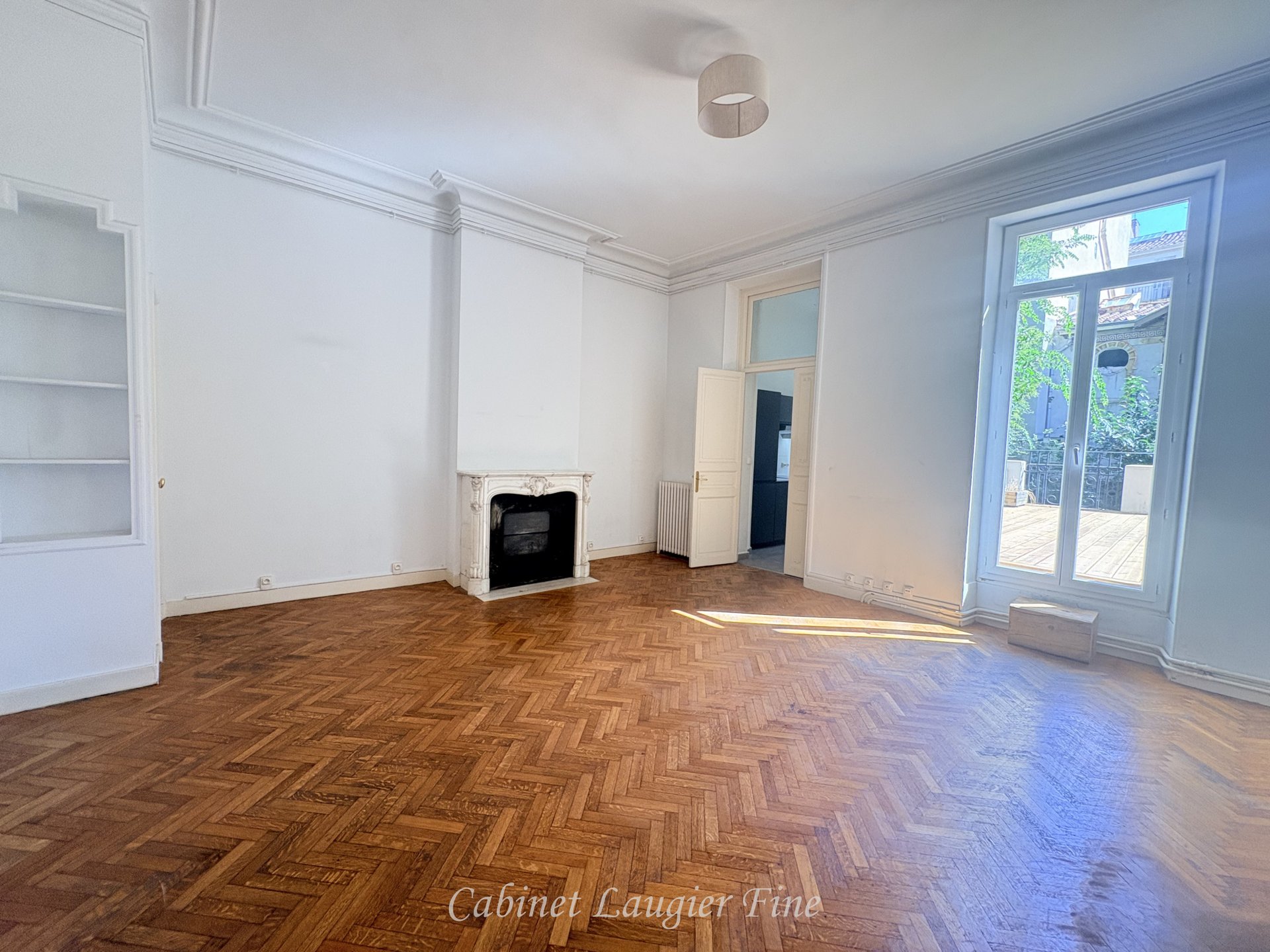 Appartement à louer, 128m², Marseille 6ème
